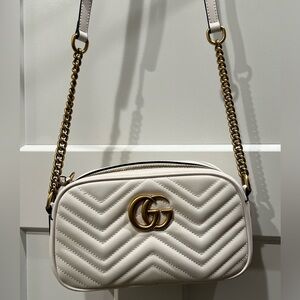 GG Marmont Small Shoulder Bag